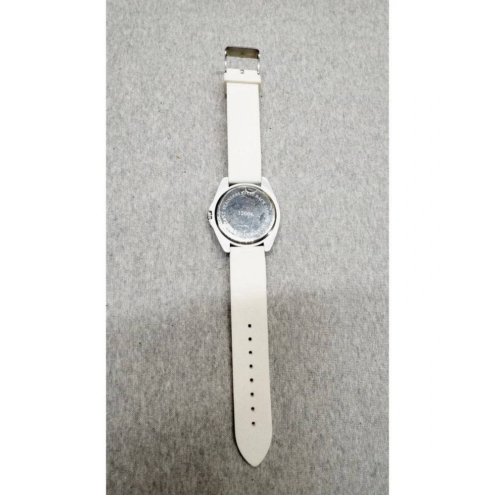 The Unbranded Brand panthers white